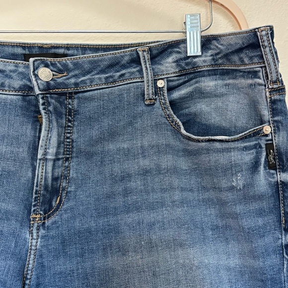 Silver Jeans Co Suki Slim Boot Jeans 22W x 33 Blue Stretch Denim - Picture 5 of 12